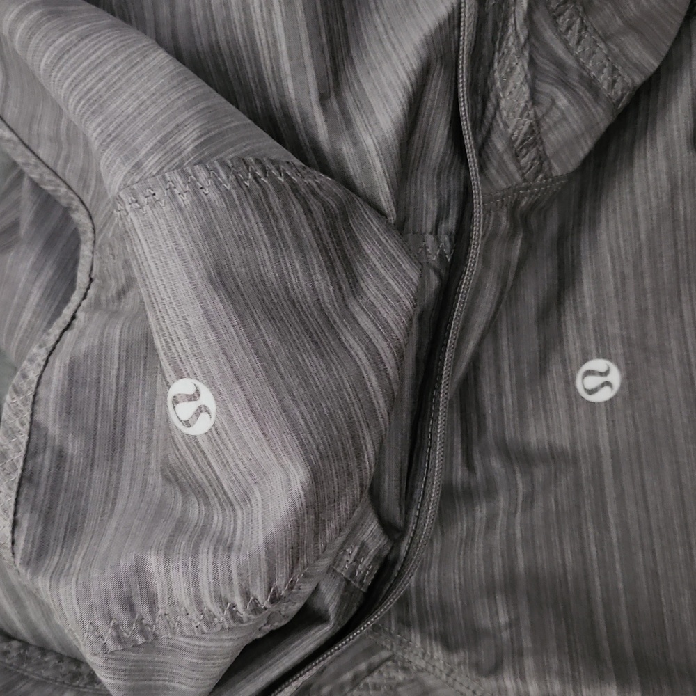 Lululemon jacket - Picture 5 of 5